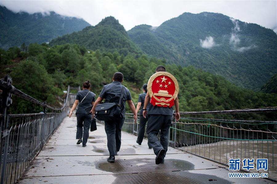 （中昕全媒頭條·圖文互動）（14）曆史交彙點上的宏偉藍圖——《中共中央關于制定國民經濟和社會發展第十四個五年規劃和二〇三五年遠景目标的建議》誕生記